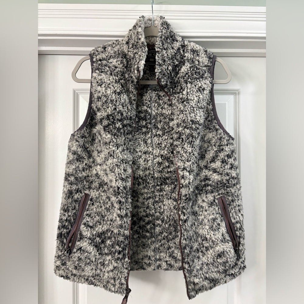 Women's True Grit Vest